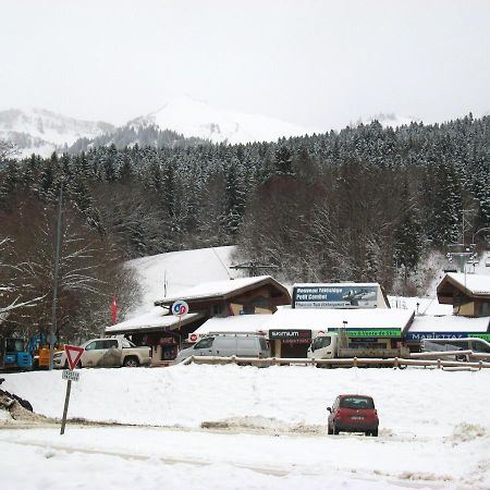 Appartement Au Pied Des Pistes, Avec Vue Sur La Montagne Bernex Esterno foto