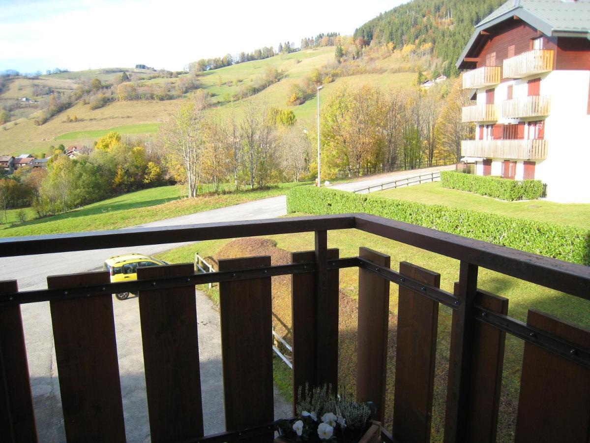 Appartement Au Pied Des Pistes, Avec Vue Sur La Montagne Bernex Esterno foto