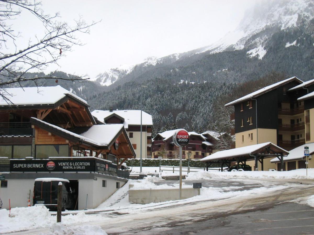 Appartement Au Pied Des Pistes, Avec Vue Sur La Montagne Bernex Esterno foto